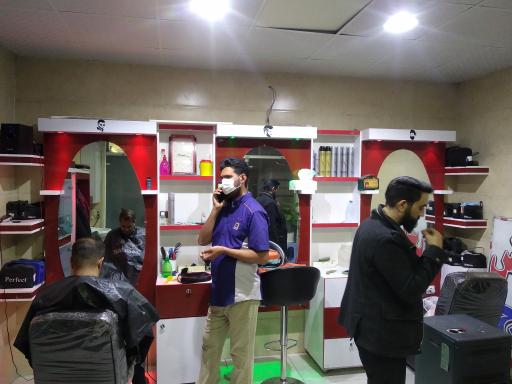 عکس آرایشگاه تاج