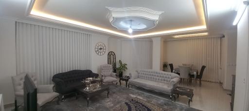 عکس گالری پرده سایه روشن