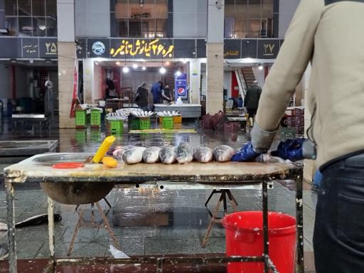 عکس بازار الگویی ماهی فروشان رشت
