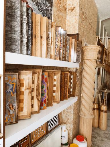 عکس دهکده چوبی تلاش