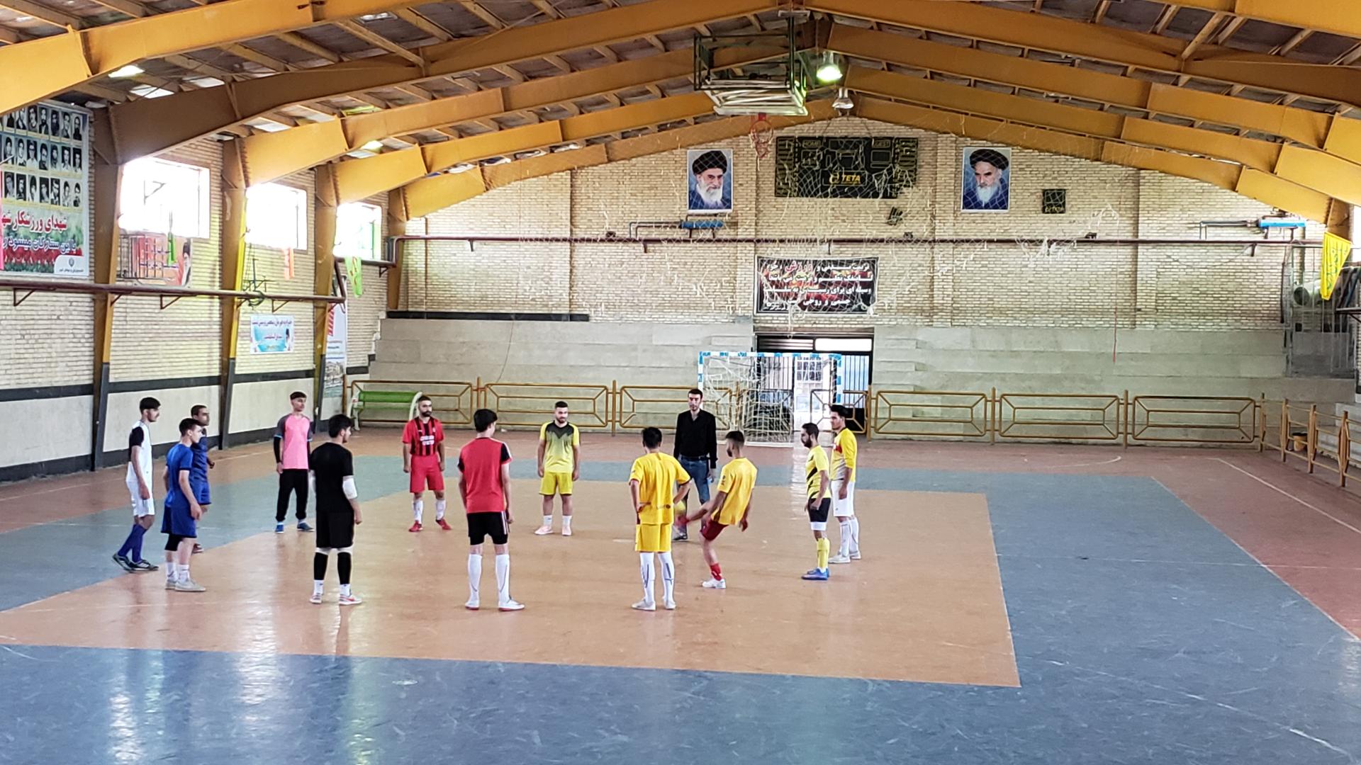 عکس باشگاه عسلک