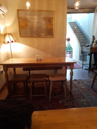 عکس صبحانه سرای دنجه