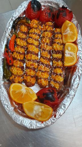 عکس آشپرخانه و کترینگ بزرگ خان دایی