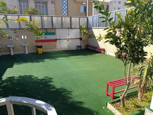 عکس دبیرستان پسرانه پرتو علوی متوسطه اول