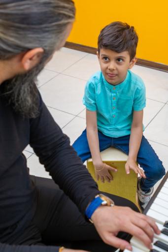 عکس آموزشگاه موسیقی نیامهر