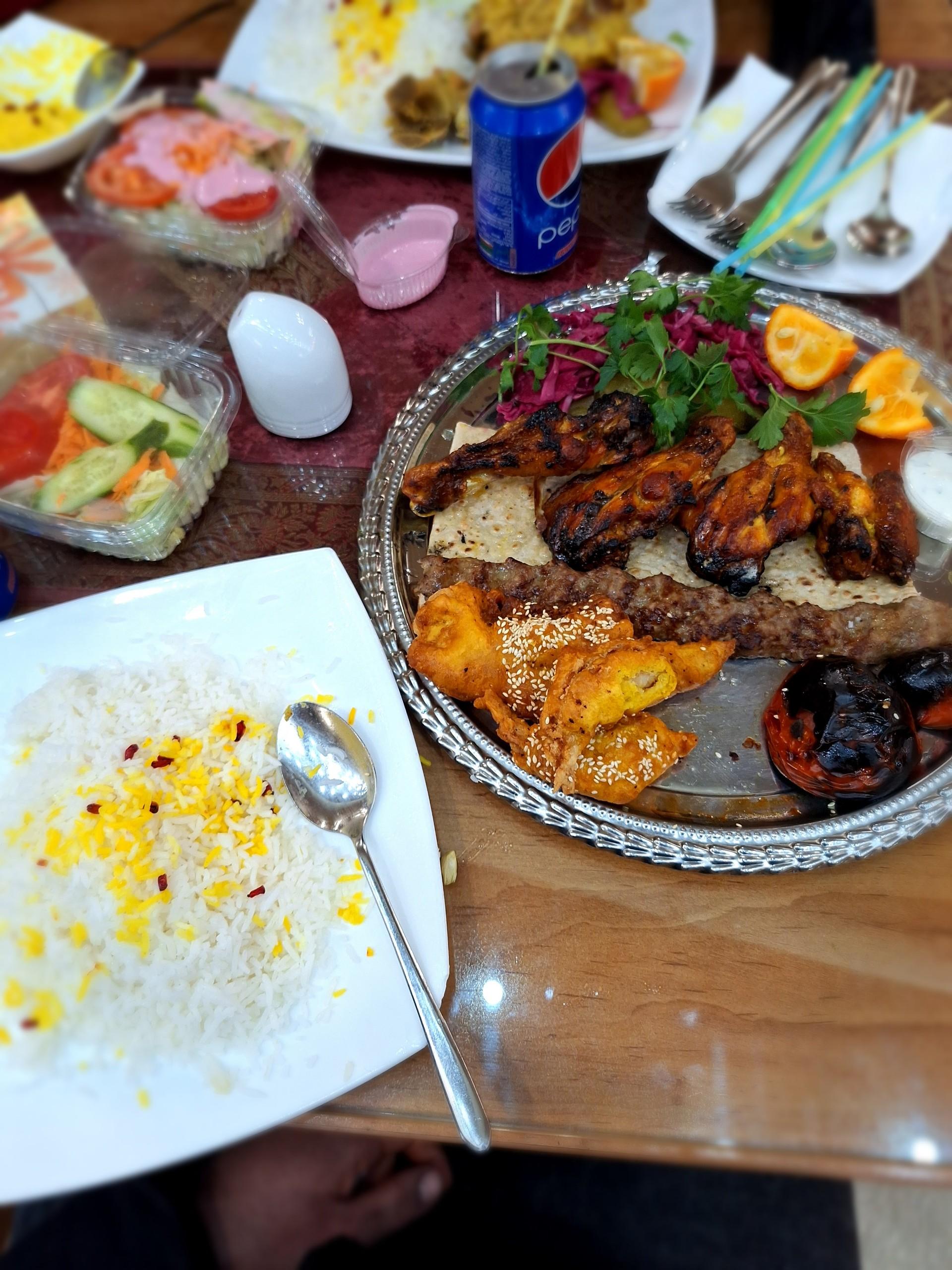 عکس رستوران بهنام