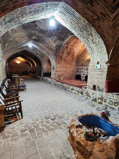 عکس کاروانسرای ایزدخواست