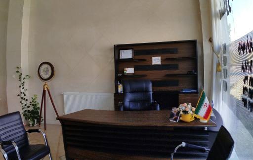 عکس مشاور املاک ولیعصر