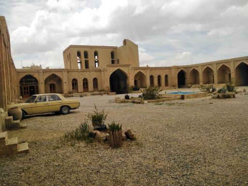 عکس کاروانسرای ایزدخواست