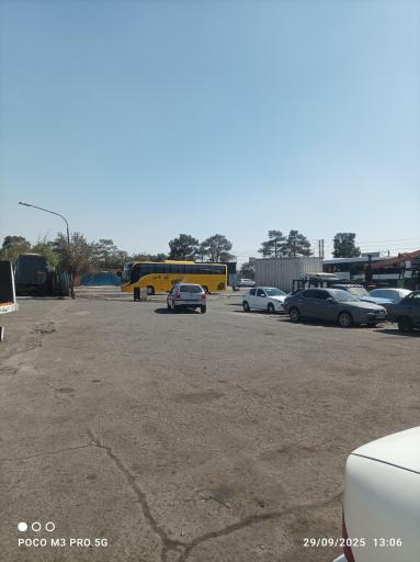 عکس مجموعه تعمیرگاهی حدادی