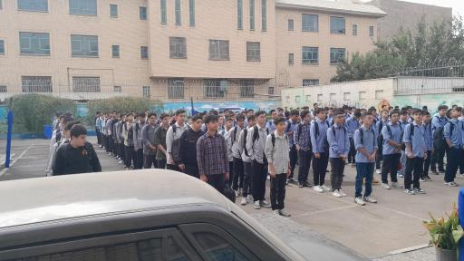 عکس دبیرستان نمونه دولتی سلمان فارسی