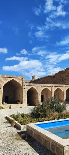 عکس کاروانسرای ایزدخواست