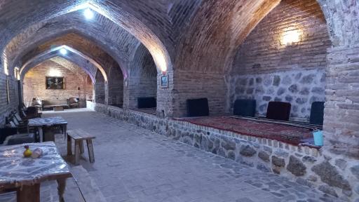 عکس کاروانسرای ایزدخواست
