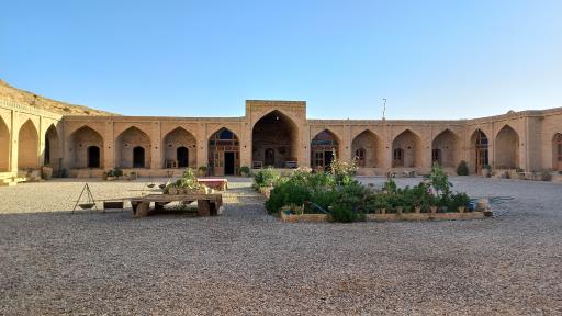 عکس کاروانسرای ایزدخواست