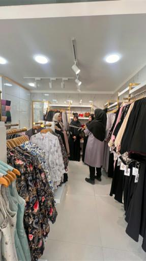 عکس برند حجاب حریران (شعبه مشهد)