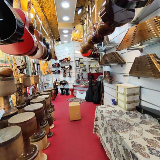 عکس گالری موسیقی نیلوفرانه