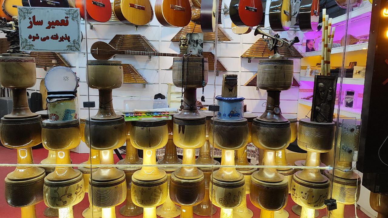 عکس گالری موسیقی نیلوفرانه