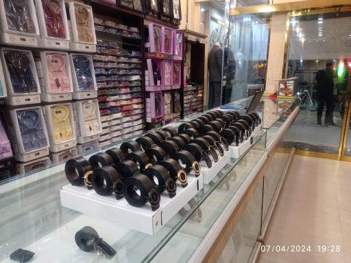 عکس کت و شلوار ناجی