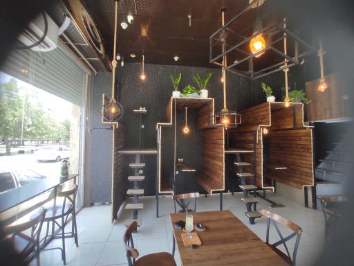 عکس کافه لاور (معشوق)