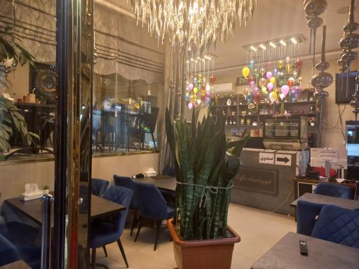 عکس کافه اغذیه شقایق