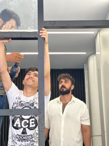 عکس شیشه سکوریت شیخیان