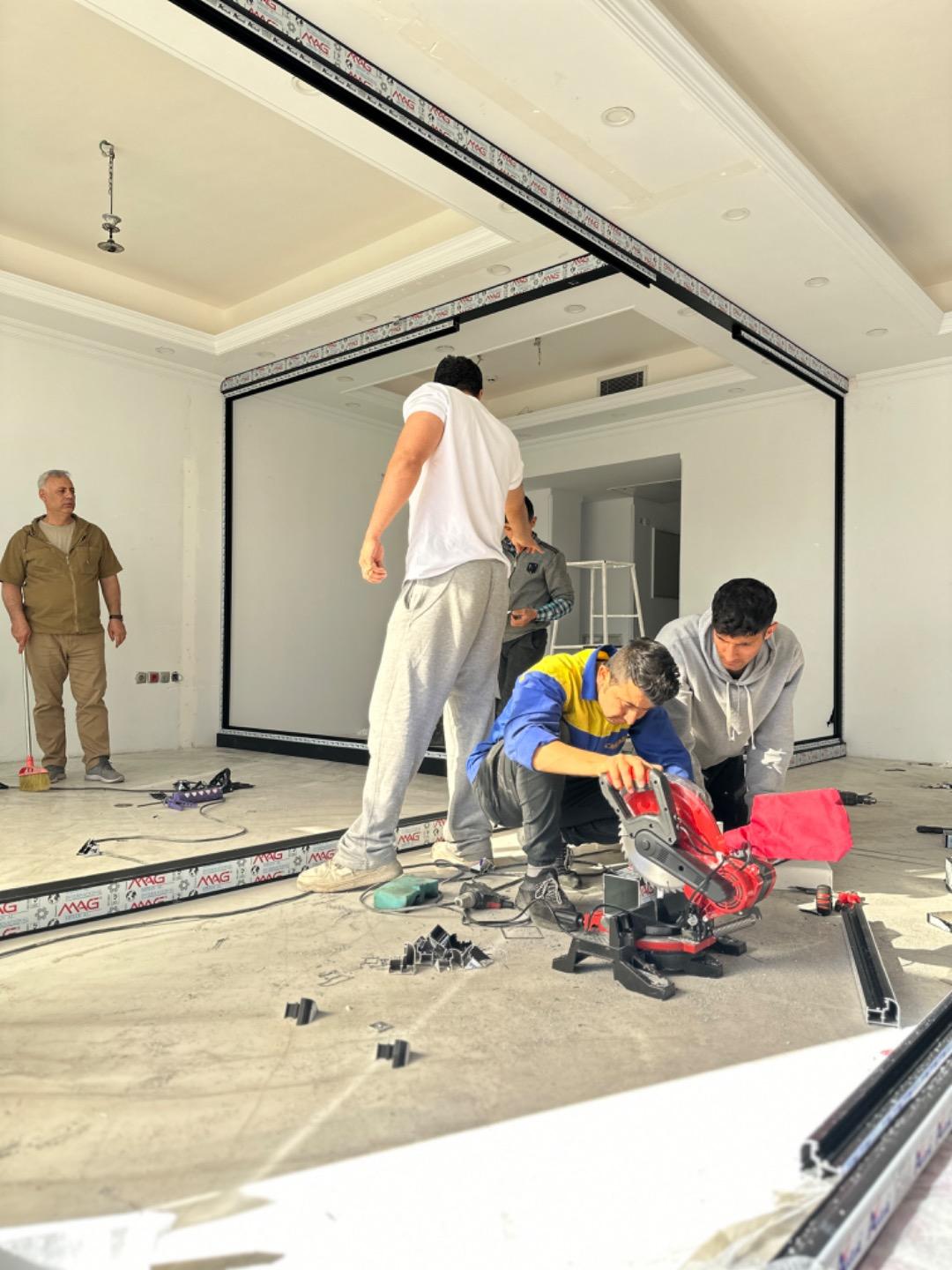 عکس شیشه سکوریت شیخیان