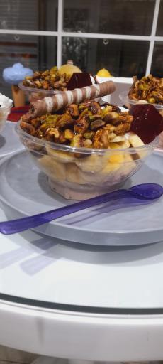 عکس بستنی و آبمیوه ویلی