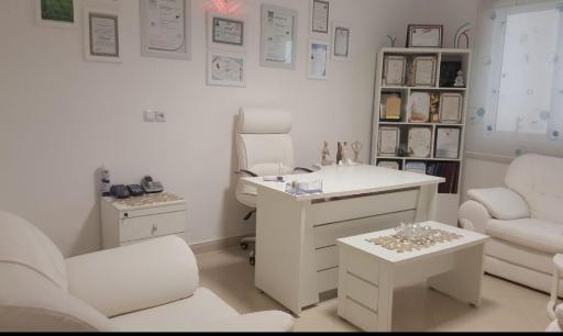 عکس باشگاه یوگا پرنده آزاد