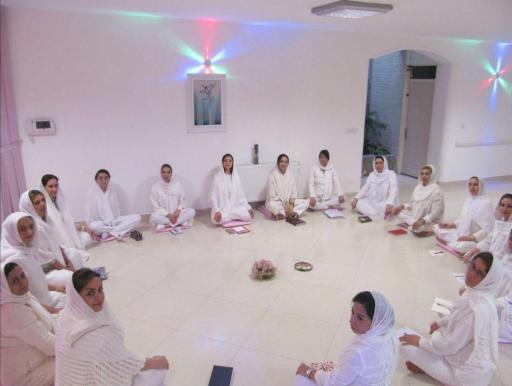 عکس باشگاه یوگا پرنده آزاد