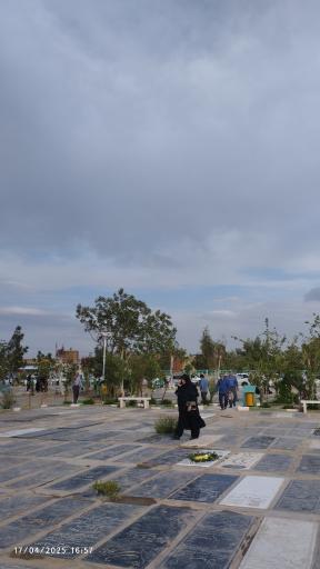 عکس آرامستان بقیع قم