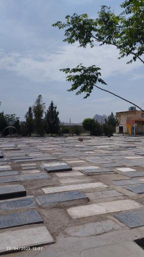عکس آرامستان بقیع قم