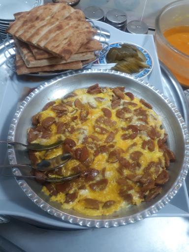 عکس آش و حلیم حیدر بابا