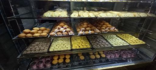 عکس کیک و کلوچه پزی خوشه زرین