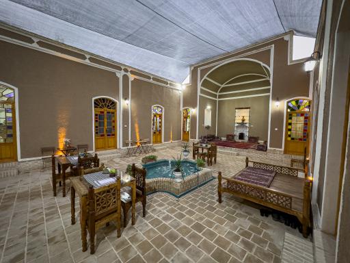 عکس عمارت خان سالار