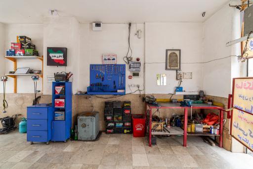 عکس خدمات برق و انژکتور باطری و صافکاری مقدم