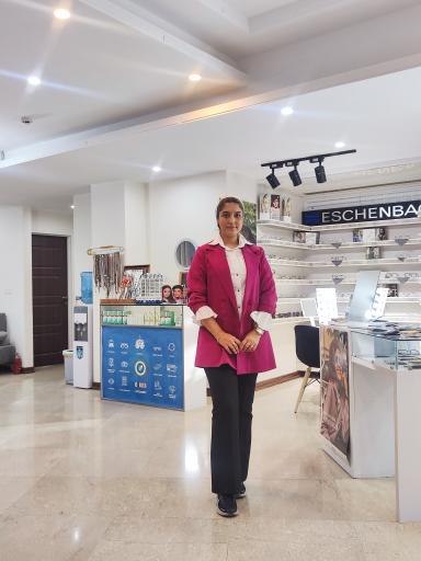 عکس بینایی سنجی و عینک سریتا 