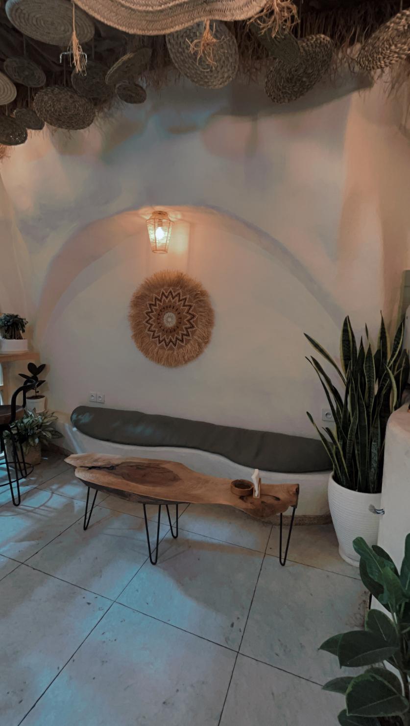 عکس کافه مُمِدْ