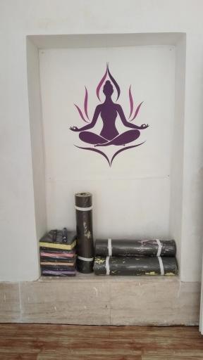 استودیو یوگا مانا