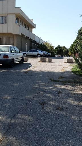 عکس دانشکده الهیات و معارف اسلامی