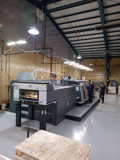 عکس چاپخانه یاقوت سبز زاگرس 