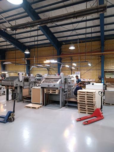 عکس چاپخانه یاقوت سبز زاگرس 