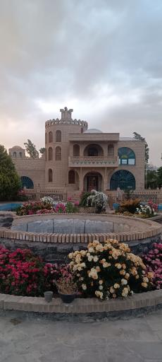 عکس باغ عمارت کرمانی