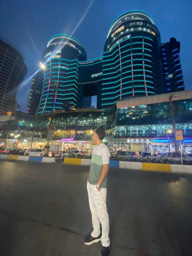 عکس مرکز تجاری قو الماس خاورمیانه