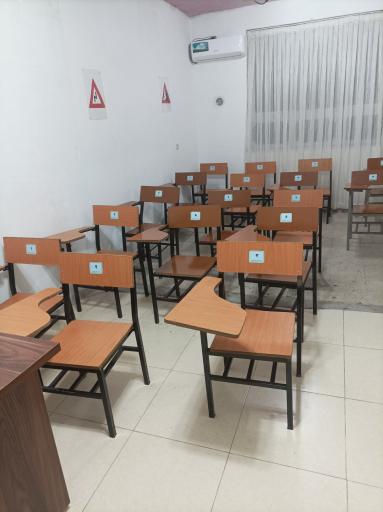 عکس آموزشگاه تعلیم رانندگی تمدن