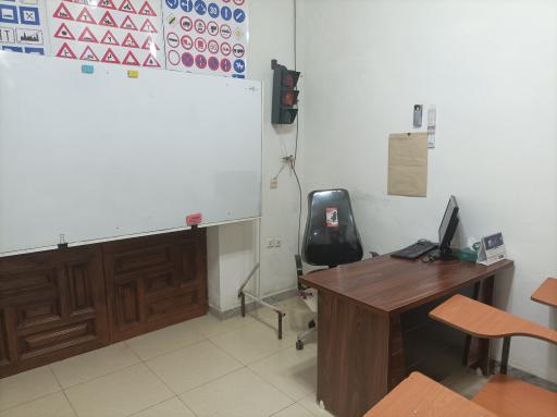 عکس آموزشگاه تعلیم رانندگی تمدن