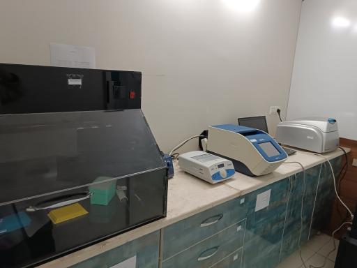 عکس آزمایشگاه دامپزشکی دکتر اعلا