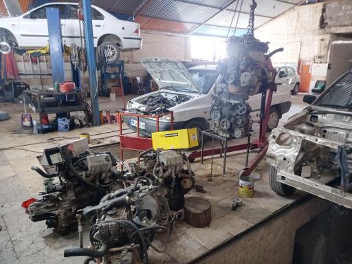 عکس تعمیرگاه ایران خودرو و سایپا خالقی