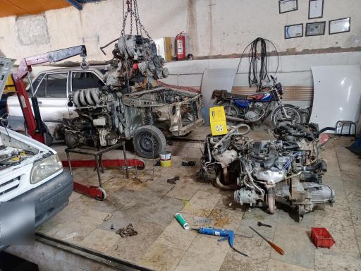 عکس تعمیرگاه ایران خودرو و سایپا خالقی