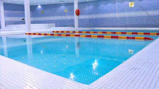 عکس استخر بهاران