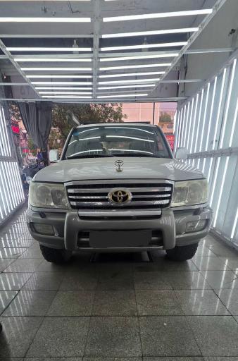 عکس کارشناسی و تشخیص رنگ خودرو اصغری